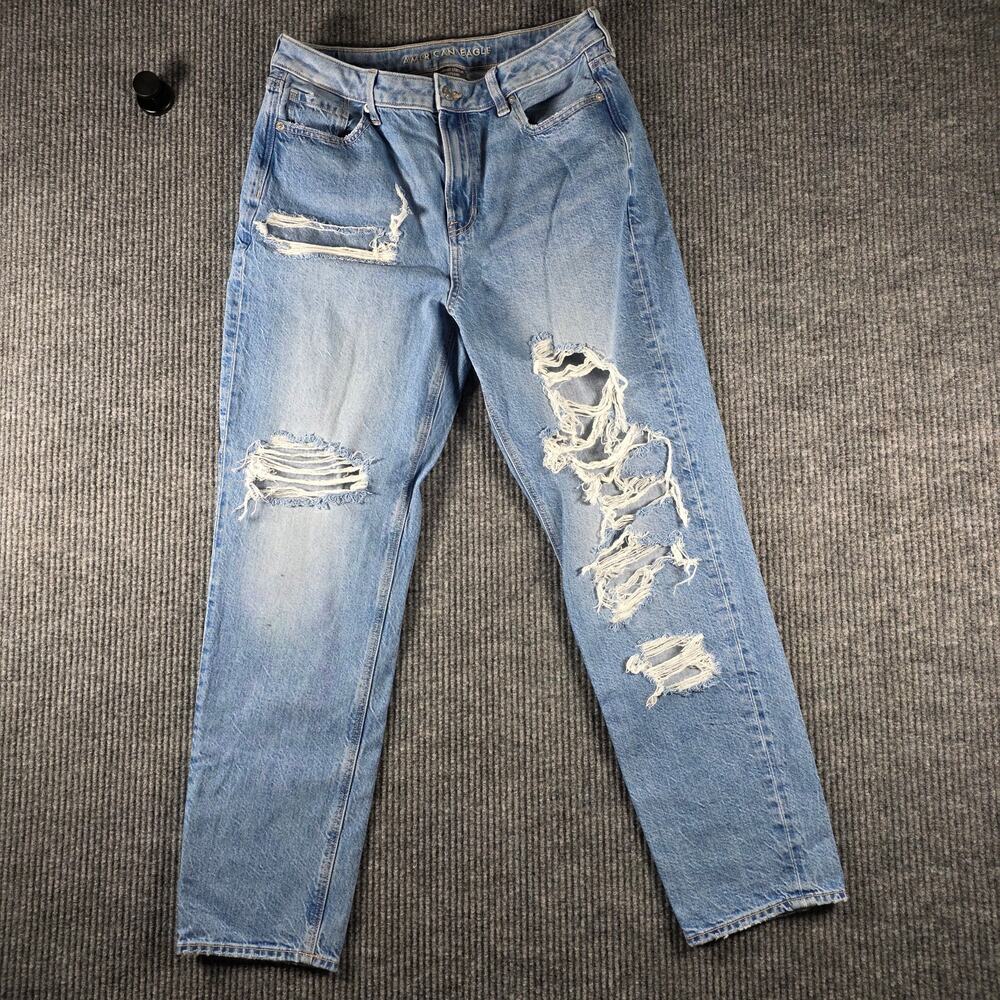 American Eagle Mom Jeans Distressed Light Wash High Rise Size 10 Long
